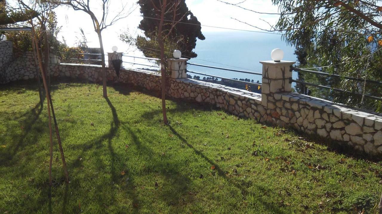 Rania Apartments Helmata Esterno foto